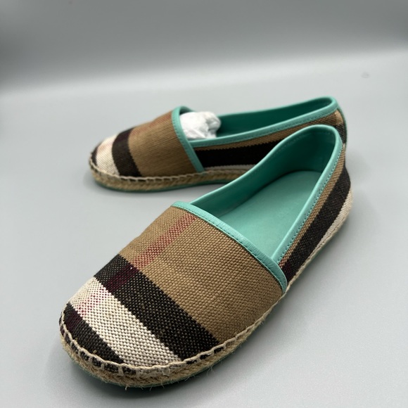 Burberry Kids Espadrilles Girls comfortable Shoes Beige and blue size 30 - Picture 3 of 14